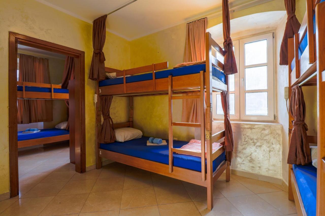 Montenegro Hostel 4U Kotor Eksteriør billede